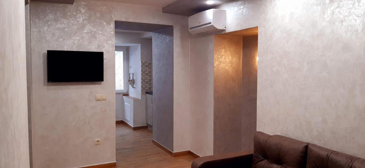 Ferienwohnung Греческая / Дерибасовская Odessa Exterior foto