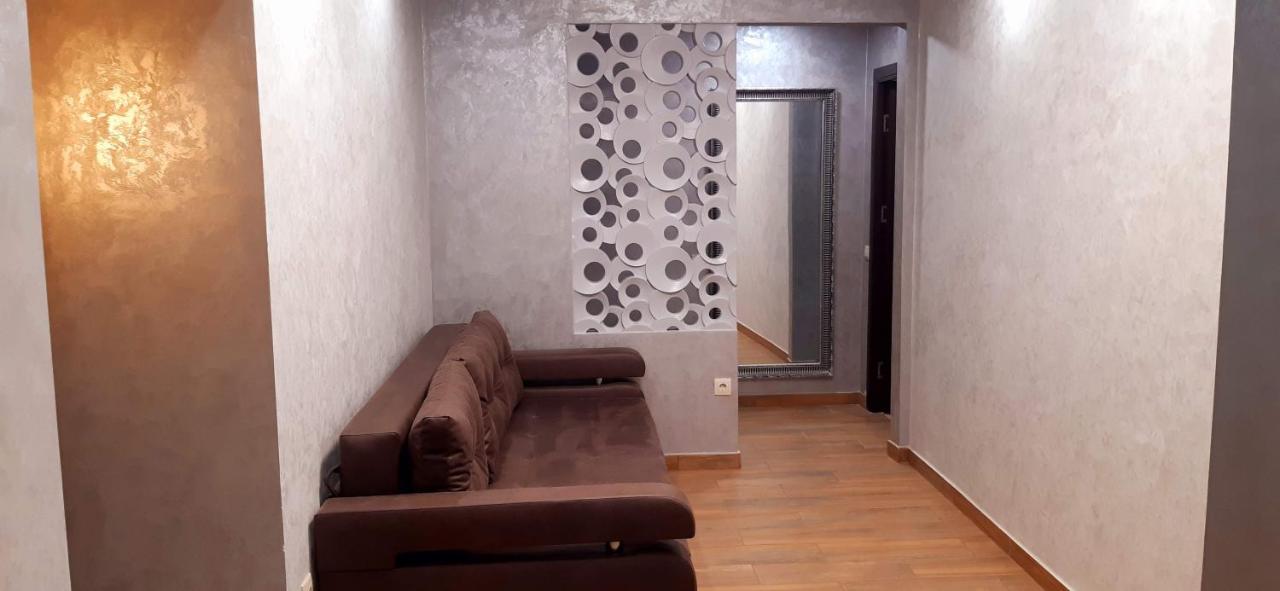 Ferienwohnung Греческая / Дерибасовская Odessa Exterior foto